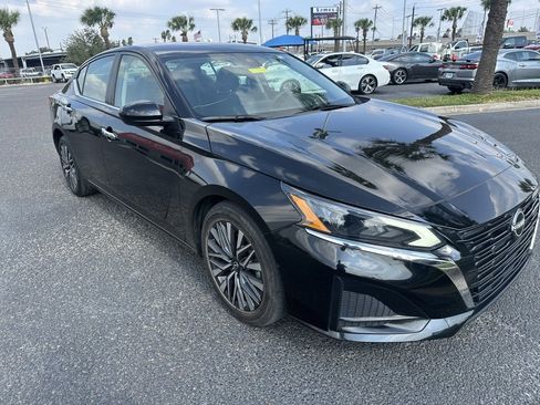 Used 2023 Nissan Altima 2.5 SV image 8