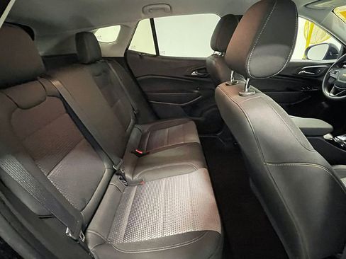 Used 2024 Chevrolet Trax LT image 21