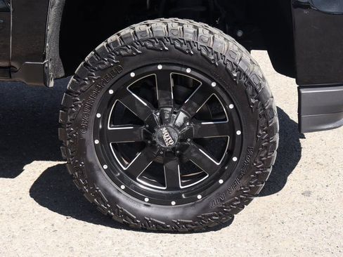 Used 2017 Chevrolet Silverado 1500 LT w/ All Star Edition image 43