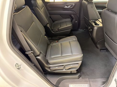 Used 2024 Chevrolet Tahoe Premier AWD/4WD image 29