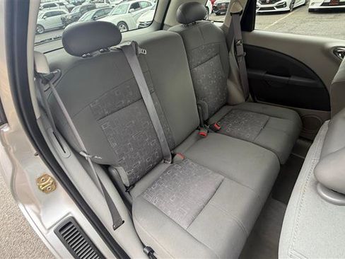 Used 2006 Chrysler PT Cruiser Touring FWD image 18