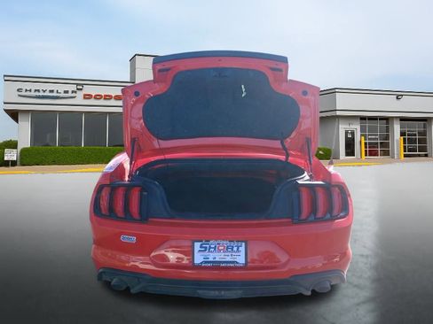 Used 2022 Ford Mustang Premium image 9