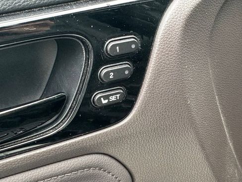 Used 2019 Honda Odyssey Elite image 14