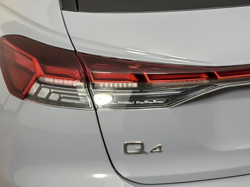 Certified 2023 Audi Q4 e-tron Premium Plus w/ Premium Plus AWD/4WD image 27