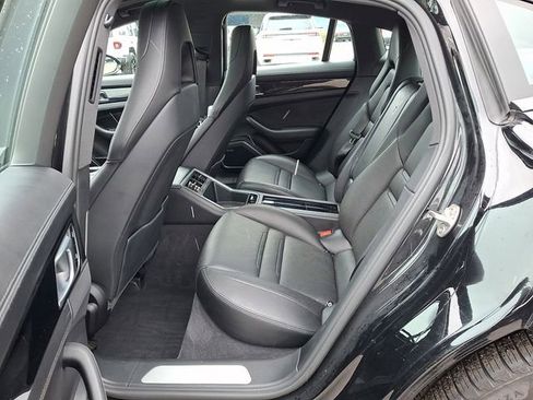 Used 2019 Porsche Panamera 4 image 13