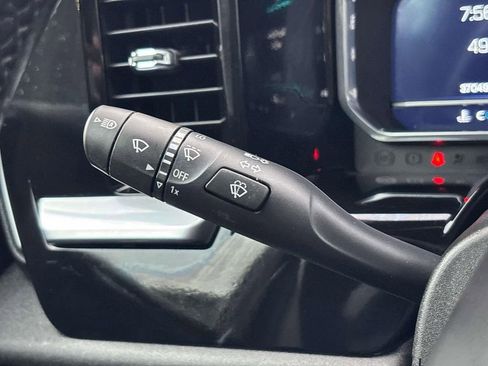 Used 2022 Chevrolet Silverado 1500 LT AWD/4WD image 29