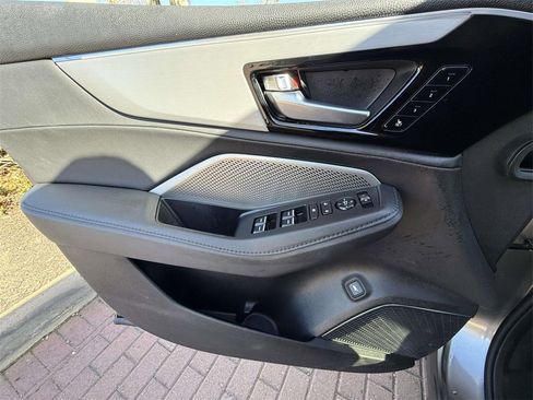 Certified 2025 Acura MDX SH-AWD image 29