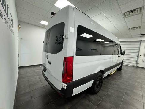 Used 2020 Mercedes-Benz Sprinter 2500 image 6