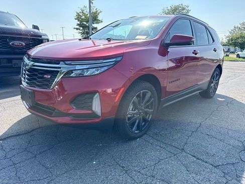 Used 2023 Chevrolet Equinox RS w/ RS Leather Package AWD/4WD image 1
