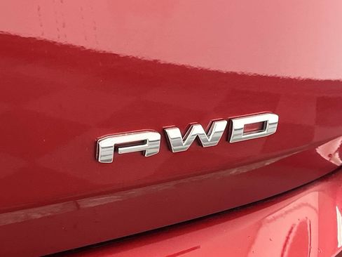 Certified 2023 GMC Terrain SLE w/ Driver Convenience Package AWD/4WD image 5