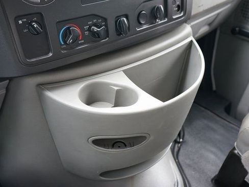 Used 2014 Ford E-350 and Econoline 350 Super Duty image 16