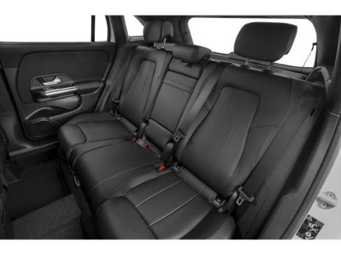 Used 2023 Mercedes-Benz GLA 250 image 13