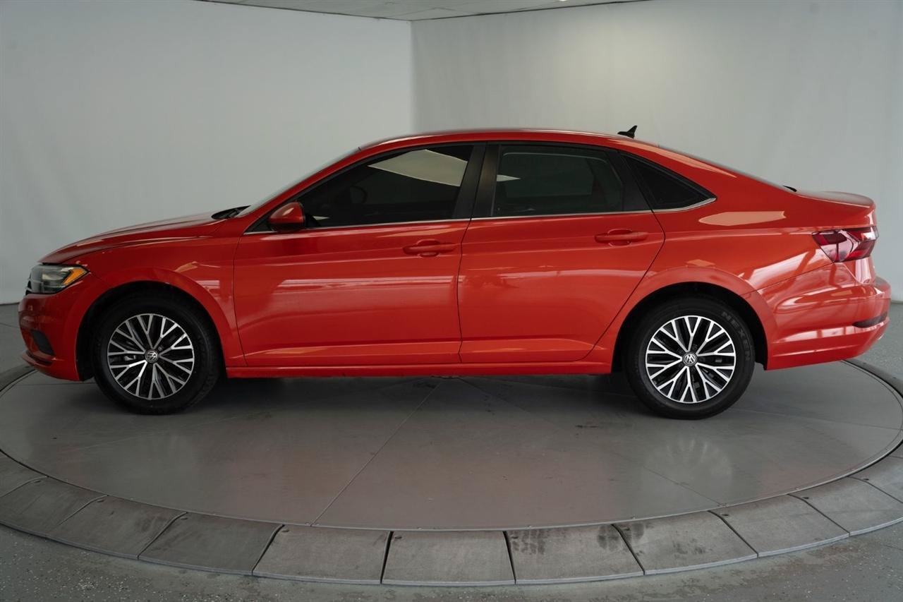 Used 2021 Volkswagen Jetta SE FWD image 4