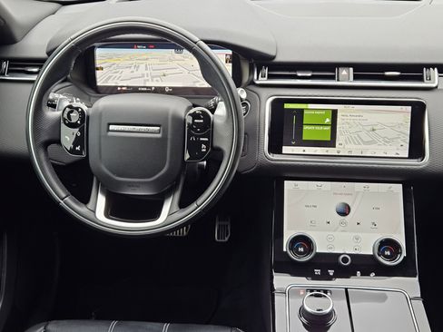 Used 2020 Land Rover Range Rover Velar R-Dynamic S image 27
