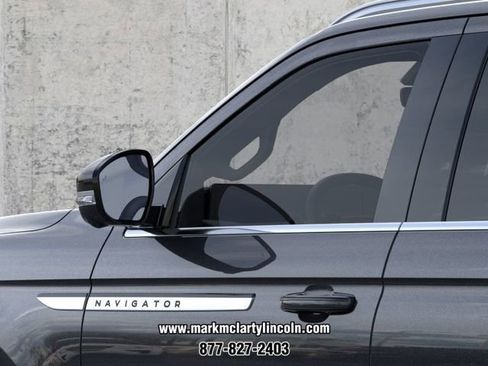 New 2026 Lincoln Navigator Premiere AWD/4WD image 20