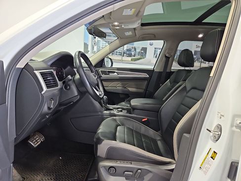 Used 2023 Volkswagen Atlas SEL Premium AWD/4WD image 28