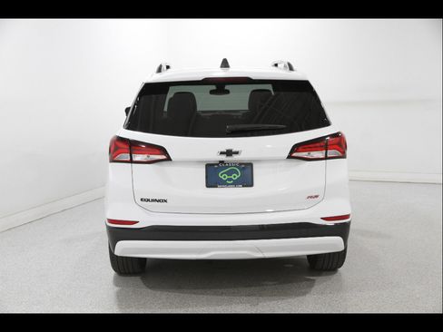 Certified 2024 Chevrolet Equinox RS FWD image 19