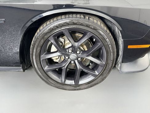 Used 2023 Dodge Challenger R/T w/ Plus Package image 30