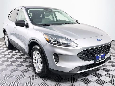 Used 2022 Ford Escape SE w/ Cold Weather Package AWD/4WD image 28