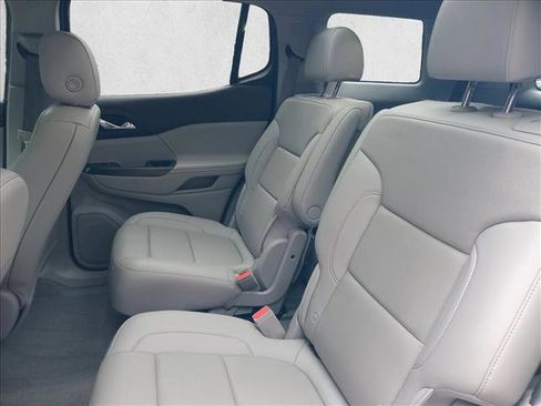 Used 2021 GMC Acadia SLT w/ Preferred Package image 13