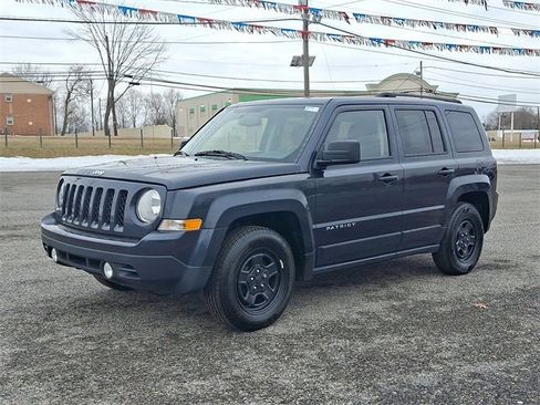 Used 2016 Jeep Patriot Sport w/ Power Value Group image 3