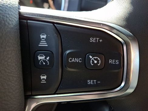 Used 2025 RAM 2500 Laramie AWD/4WD image 28