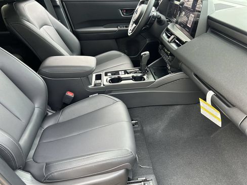 New 2026 Subaru Outback Limited AWD/4WD image 8