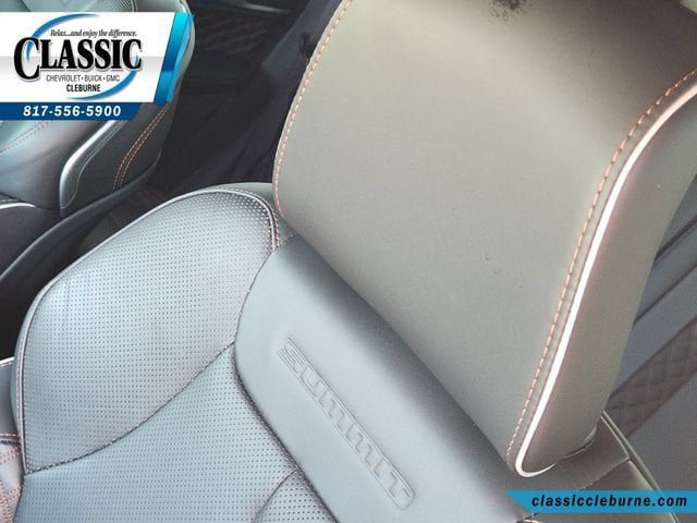 Used 2024 Jeep Grand Cherokee Summit AWD/4WD image 16