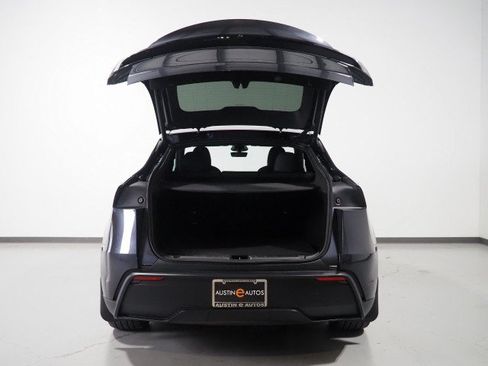 Used 2026 Tesla Model Y Long Range RWD image 51