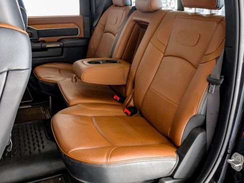 Used 2024 RAM 2500 Limited image 39