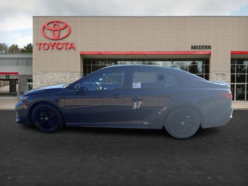 Certified 2025 Toyota Camry SE image 7