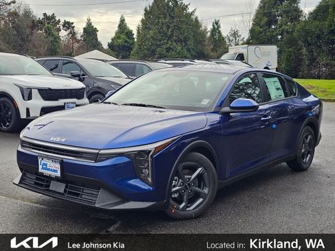 New 2026 Kia K4 LXS image 1