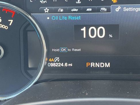 Used 2018 Ford F150 Lariat image 38