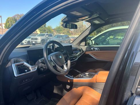 Used 2024 BMW X5 sDrive40i w/ Premium Package RWD image 11