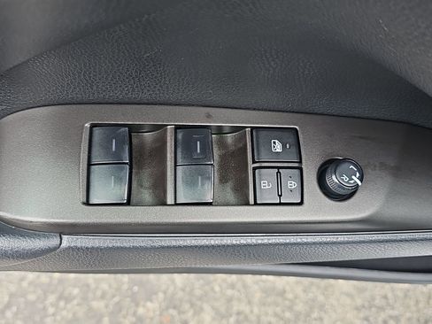 Used 2023 Toyota Camry SE FWD image 25