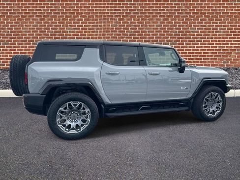 Used 2025 GMC Hummer EV 3X image 6