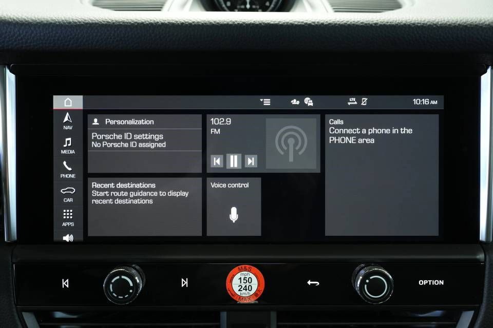 Certified 2026 Porsche Macan AWD/4WD image 17