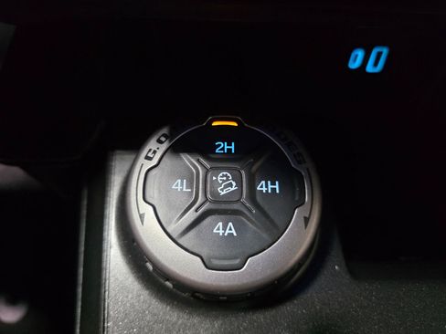 Used 2022 Ford Bronco Badlands image 36