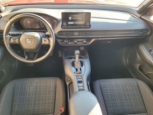 Used 2024 Honda HR-V Sport image 9