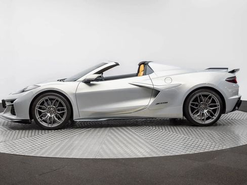 Used 2024 Chevrolet Corvette Z06 image 54