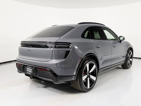 New 2025 Porsche Macan Turbo Electric image 10