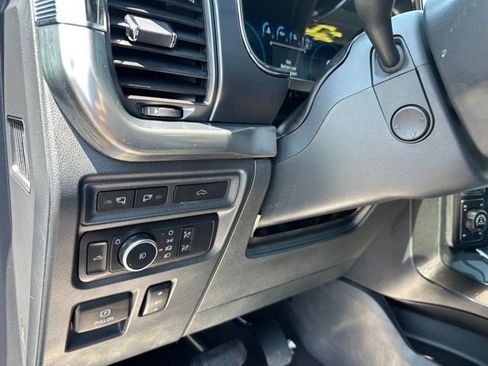 Used 2021 Ford F150 Lariat w/ Equipment Group 502A High AWD/4WD image 17