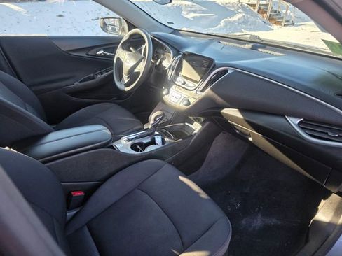 Used 2024 Chevrolet Malibu LT image 35