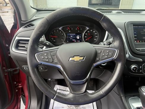 Used 2020 Chevrolet Equinox LT FWD image 17