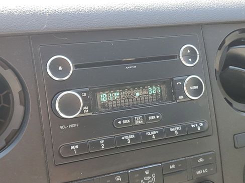 Used 2016 Ford F250 XL w/ Power Equipment Group image 55