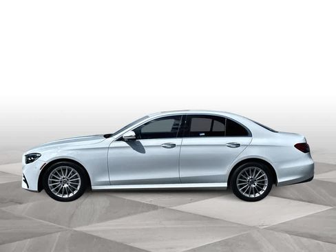 Used 2022 Mercedes-Benz E 350 Sedan image 5