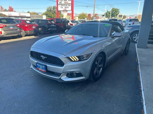 Used 2015 Ford Mustang Convertible w/ Equipment Group 051A image 28