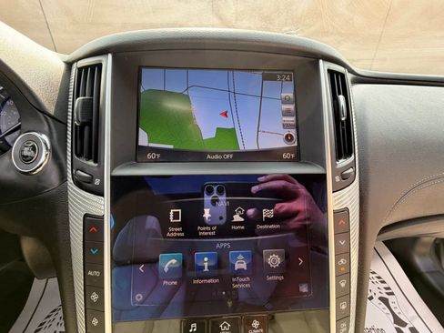 Used 2017 INFINITI Q60 Red Sport 400 AWD/4WD image 28