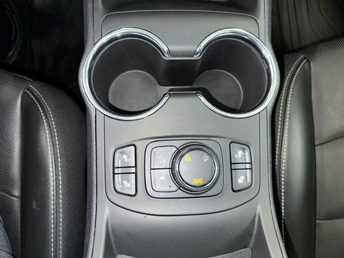 Certified 2023 GMC Terrain SLT w/ Elevation Edition image 15