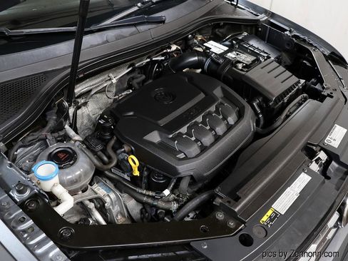 Used 2019 Volkswagen Tiguan SE AWD/4WD image 35